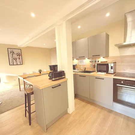 Ena 3 Pieces Neuf Entre Centre Et Gare *